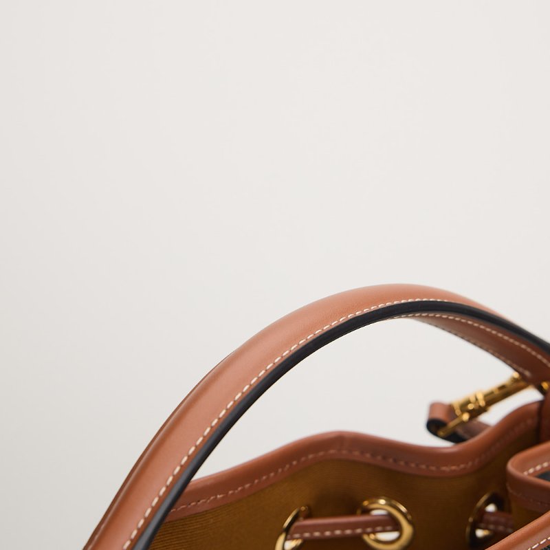 Celine teen clara水桶包-3