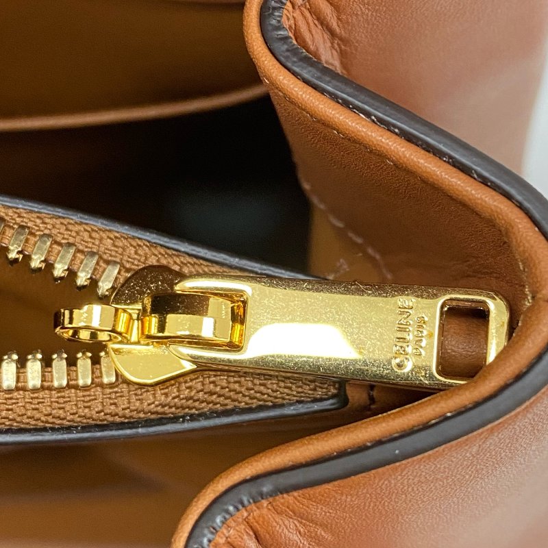 △ Celine 思琳 Brown Calfskin Medium 16 2 Way Bag 啡色小牛皮兩用袋 - 267005525-22