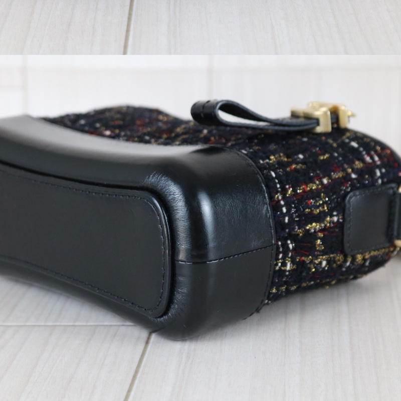 Chanel 毛呢流浪包小號-9