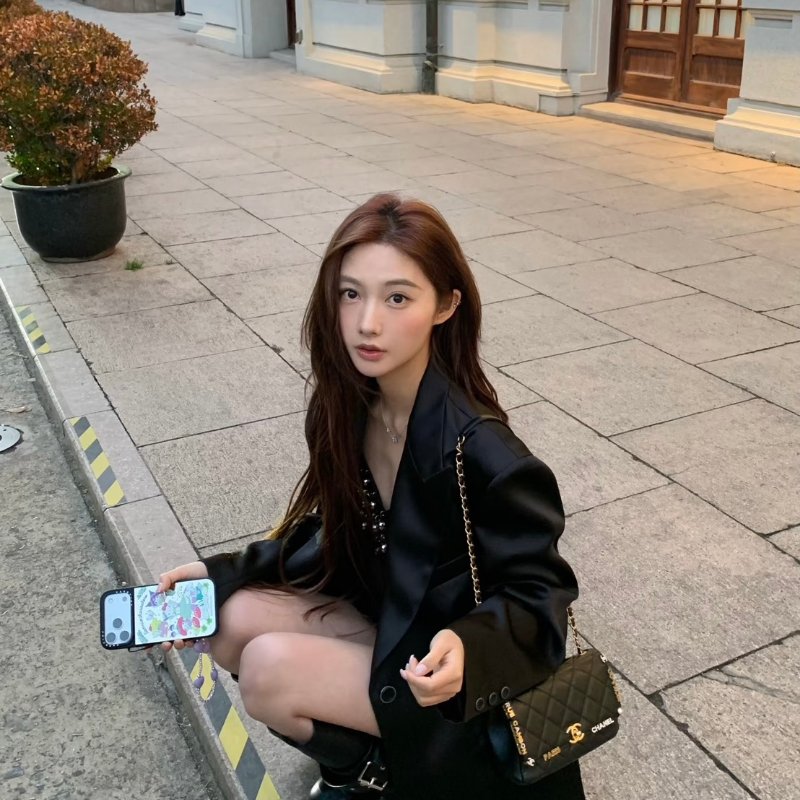 CHANEL 23C季節款口蓋包Mini CF20 - 黑金-1