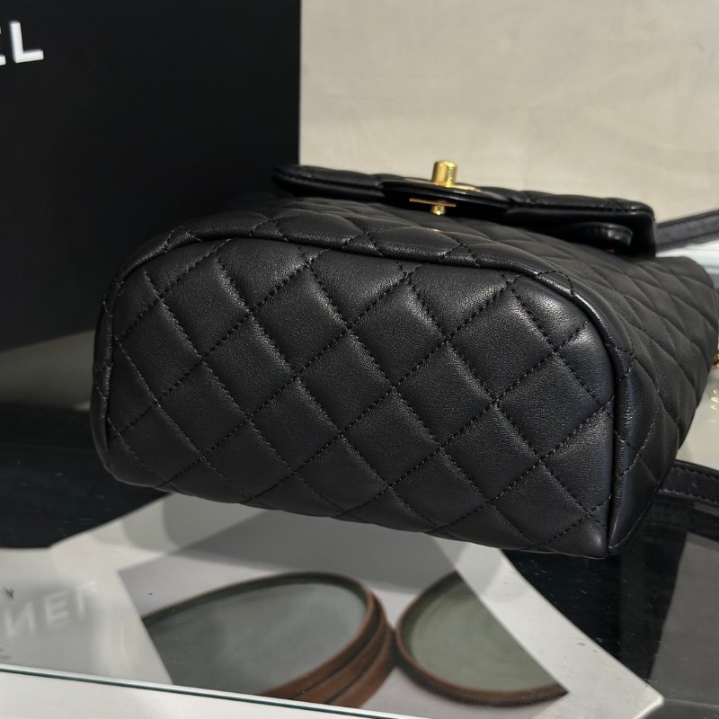 CHANEL 薩爾茨堡雙肩包 - 小號黑金26開-5