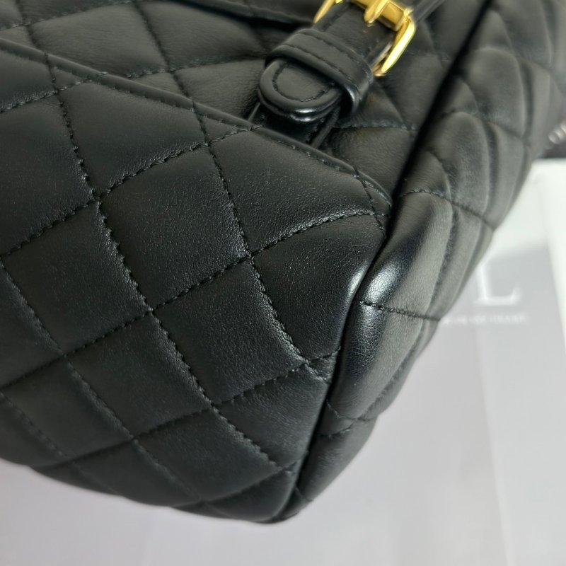 CHANEL 薩爾茨堡雙肩包 - 小號黑金26開-12