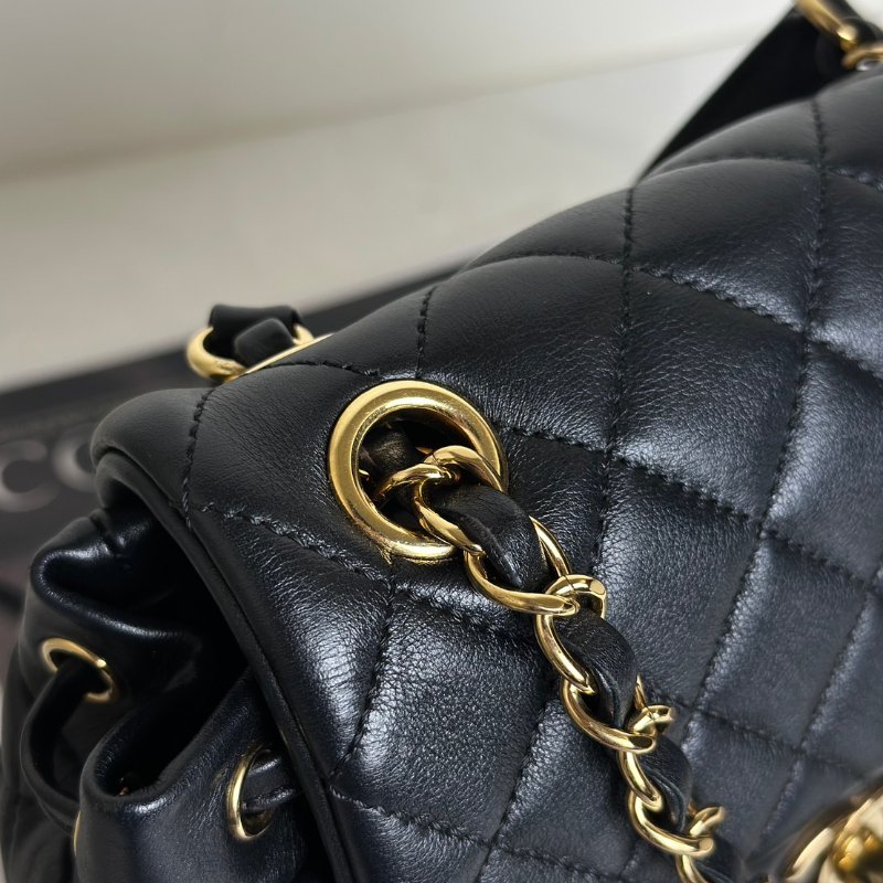 CHANEL 薩爾茨堡雙肩包 - 小號黑金26開-13