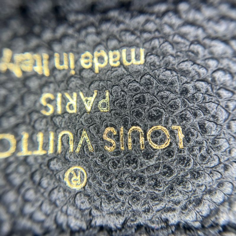 路易威登 LV Mini Bumbag 壓紋腰包-8