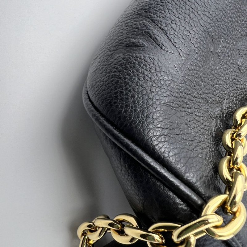 路易威登 LV Mini Bumbag 壓紋腰包-16