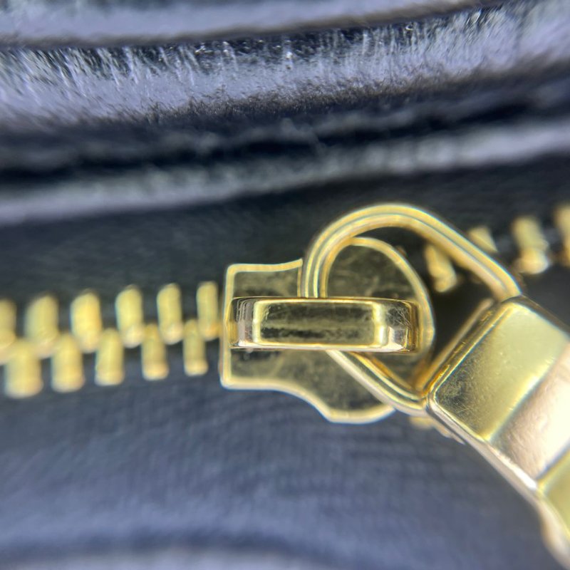 路易威登 LV Mini Bumbag 壓紋腰包-25