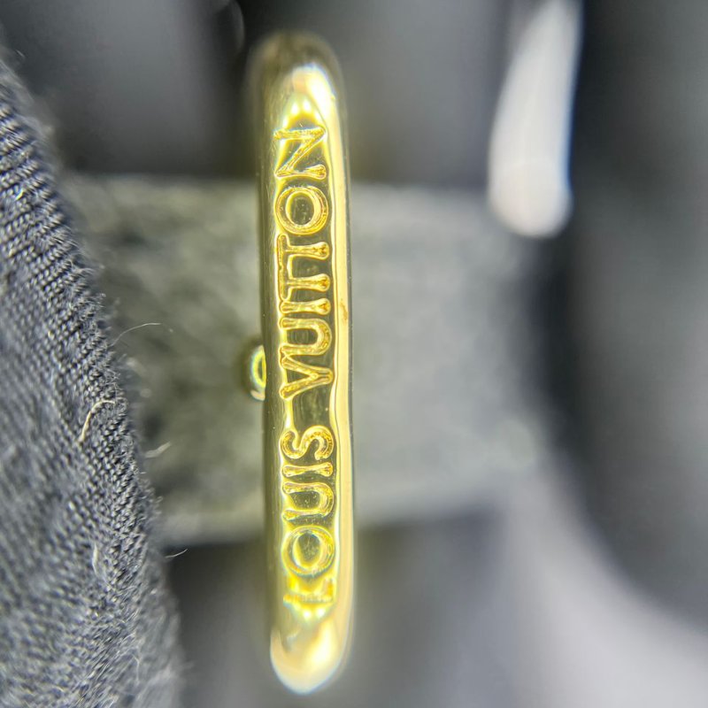 路易威登 LV Mini Bumbag 壓紋腰包-26