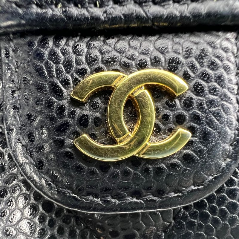 Chanel 經典長款掀蓋皮夾-19