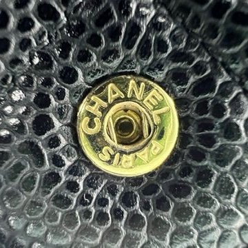 Chanel 經典長款掀蓋皮夾-23