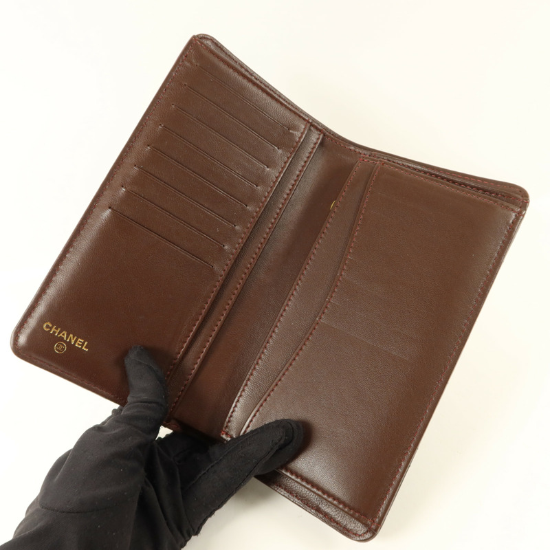 CHANEL 羊皮皮革Long Bifold Wallet金扣長錢包-4