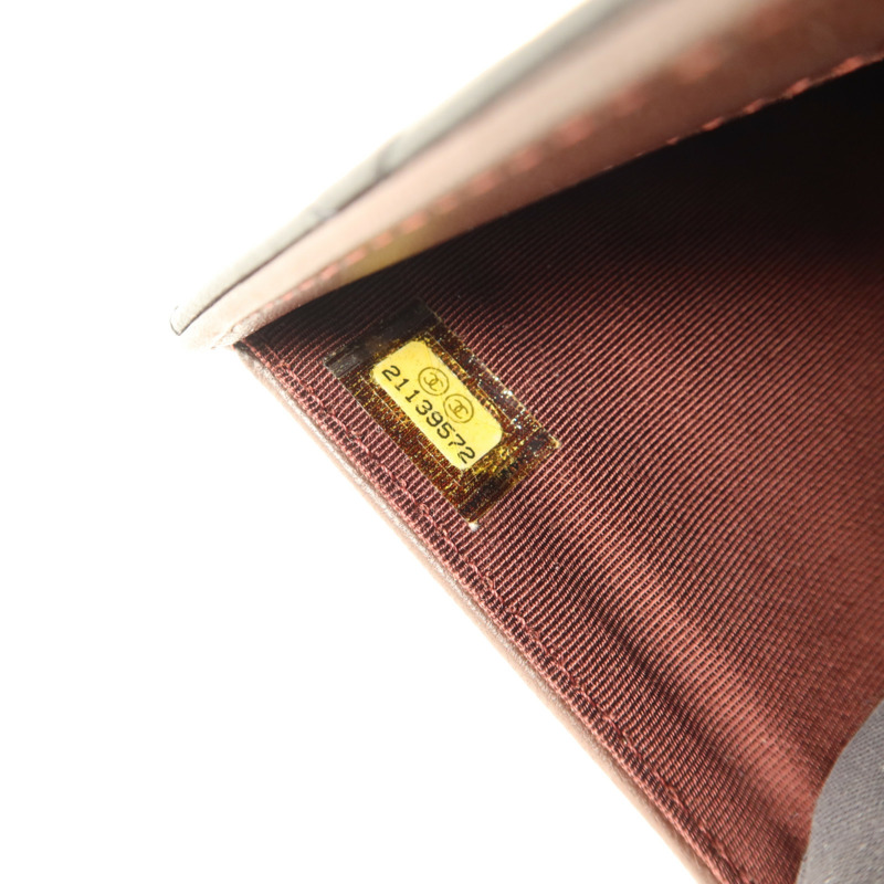 CHANEL 羊皮皮革Long Bifold Wallet金扣長錢包-8