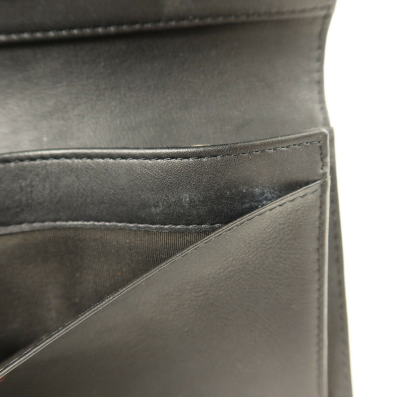 CHANEL 漆皮皮革Long Bifold Wallet銀扣長錢包-14