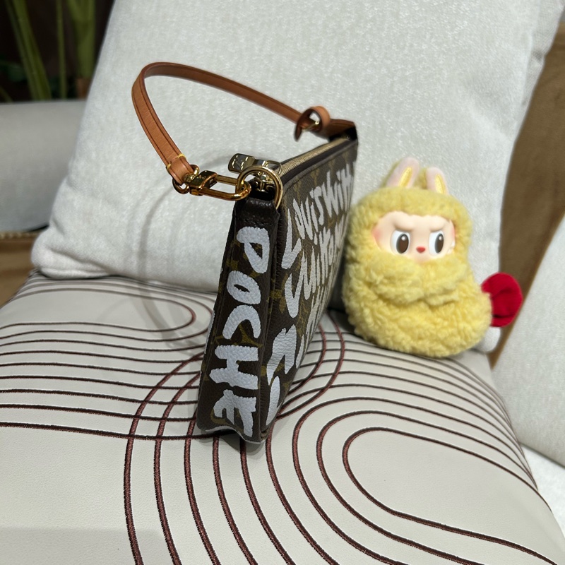 LV Stephen Sprouse Graffiti Pochette Bag 限量版-1