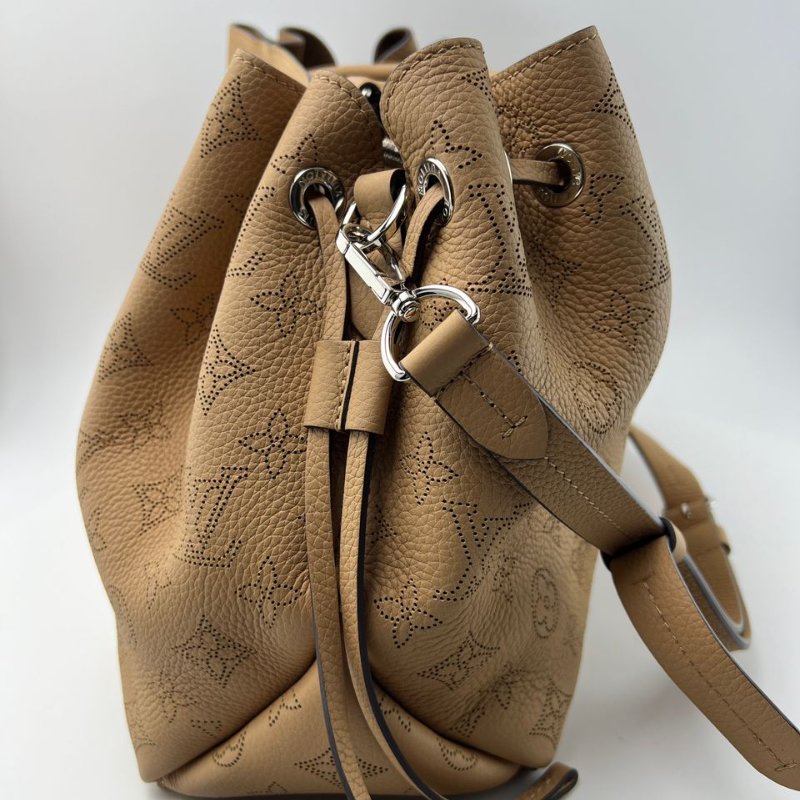 Louis Vuitton Carmel Hobo 鏤空老花托特包-1