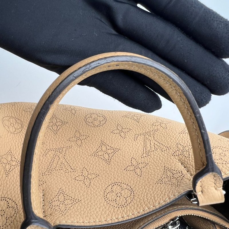 Louis Vuitton Carmel Hobo 鏤空老花托特包-28