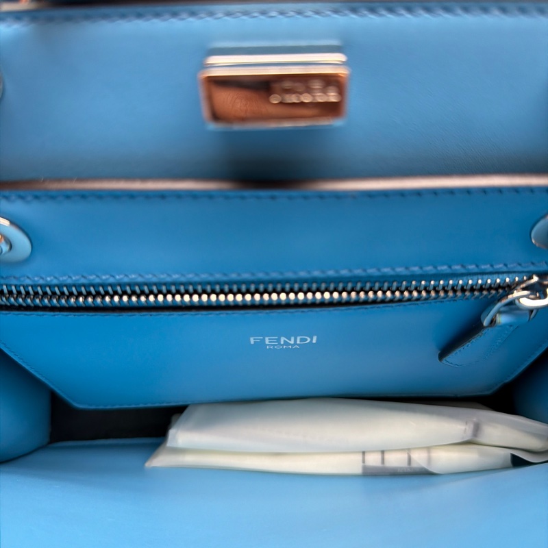 Fendi 經典 Peekaboo ISeeU-9