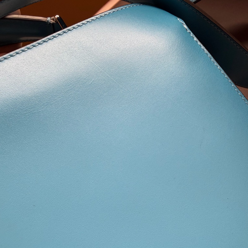 Fendi 經典 Peekaboo ISeeU-18