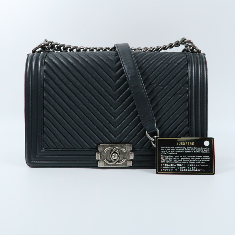 CHANEL 羊皮皮革Boy 28鏈帶肩背袋-7