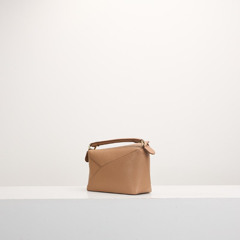 二手Loewe mini puzzle edge 太妃糖-2