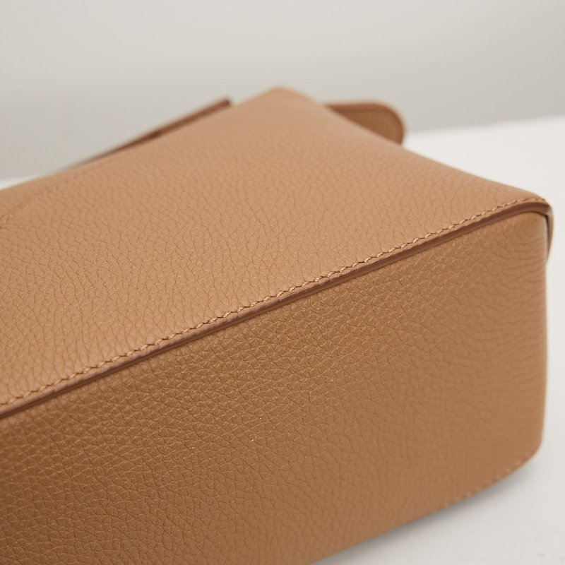 二手Loewe mini puzzle edge 太妃糖-6