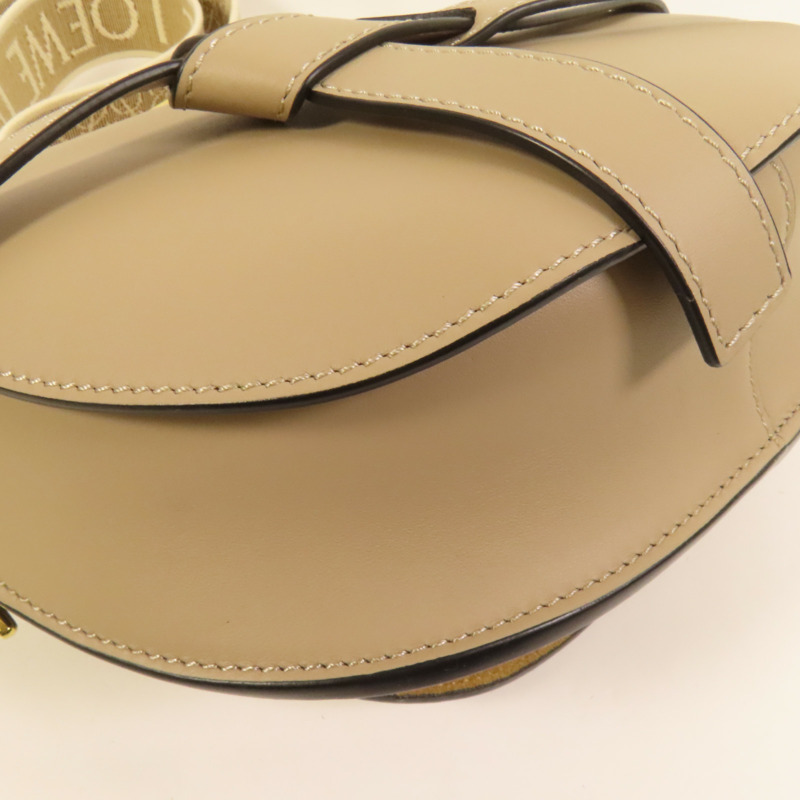 LOEWE 牛皮皮革Small Gate Bag金扣肩背袋-11