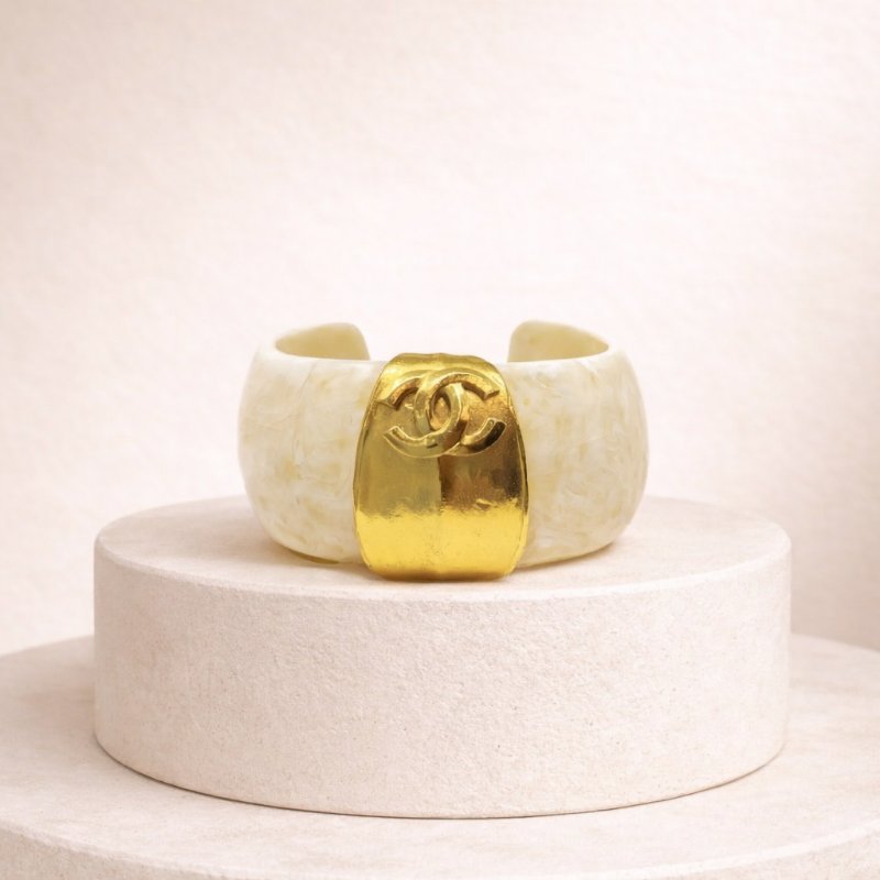 Chanel 香奈兒 復古 白色 樹脂 闊手鐲 Cuff 金色 雙C CC Logo 1998年-0