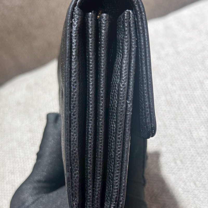 CHANEL BOY 經典菱格紋魚子醬牛黑金長夾-2