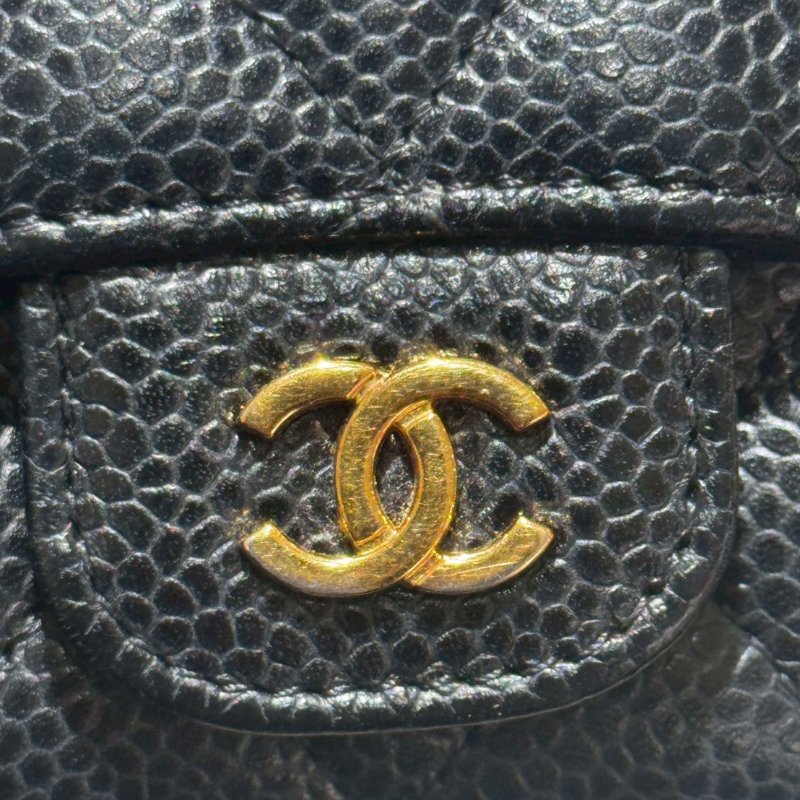 CHANEL 魚子醬牛皮黑金卡片夾-2