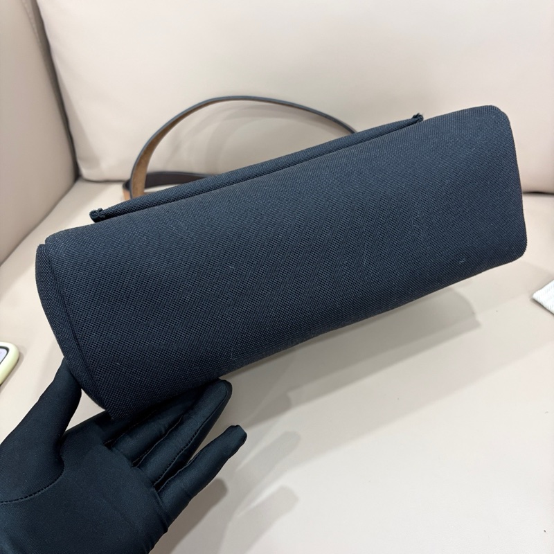 愛馬仕herbag31 黑藍粽三拼色 有子袋 鑰匙 鎖。-5