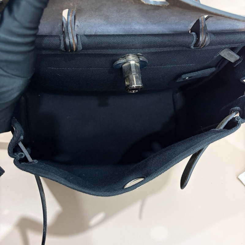 愛馬仕herbag31 黑藍粽三拼色 有子袋 鑰匙 鎖。-8