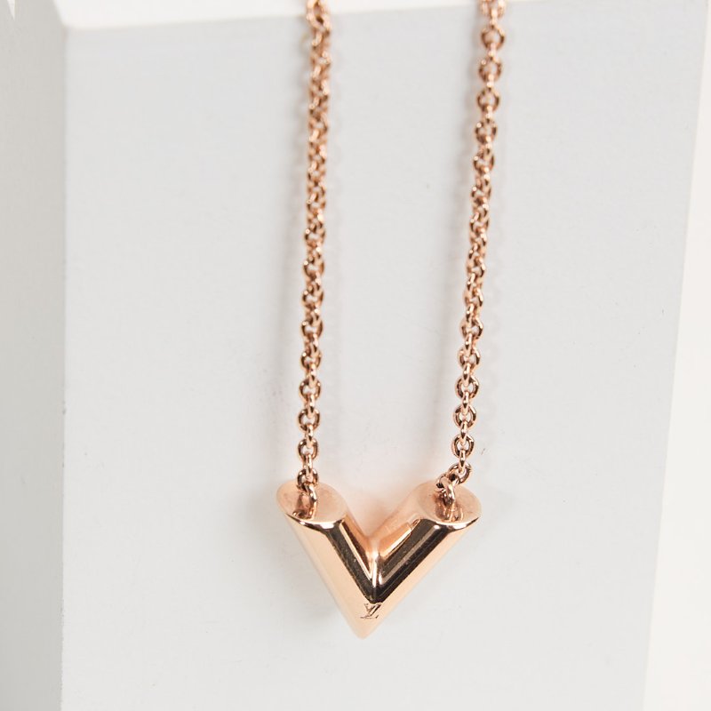 二手Lv Essential V字項鍊 玫瑰金-1