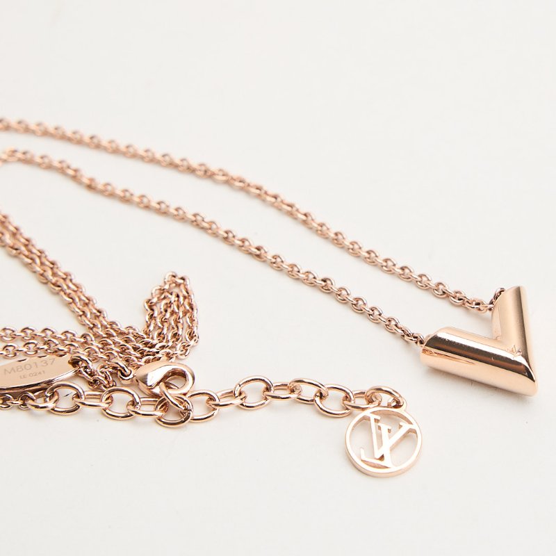 二手Lv Essential V字項鍊 玫瑰金-3