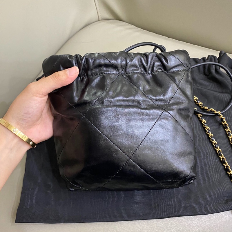【95新✨鬆弛感滿滿】Chanel 22 bag Mini 黑金迷你斜揹包|手提包-4