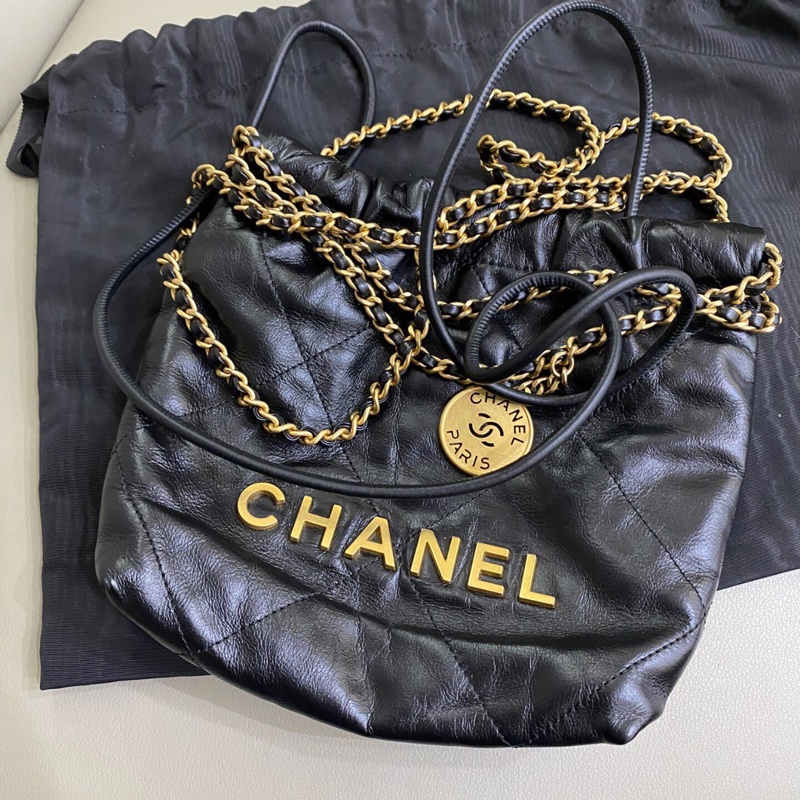 【95新✨鬆弛感滿滿】Chanel 22 bag Mini 黑金迷你斜揹包|手提包-6