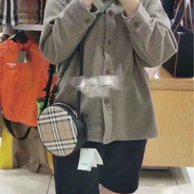 Burberry 經典格紋斜背圓餅包.黑邊-2