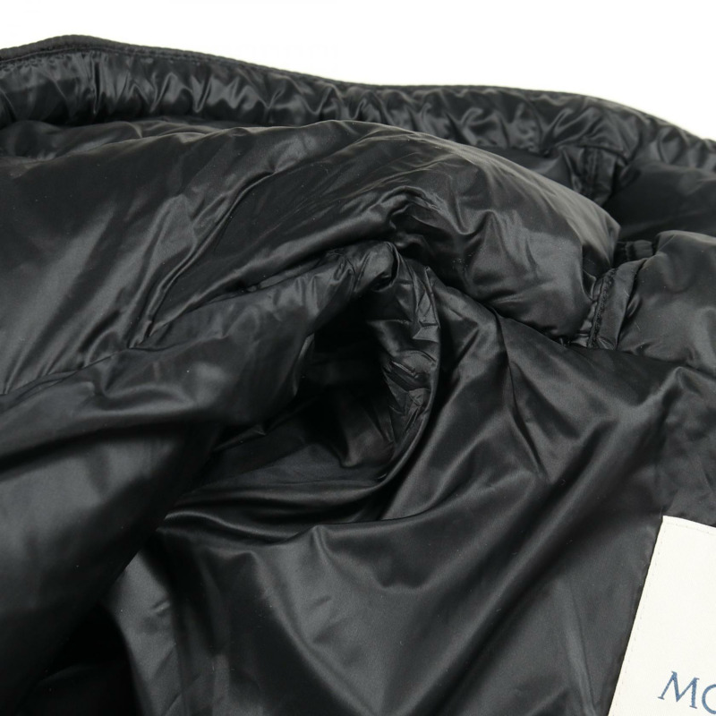 MONCLER STELLAIRE 男士黑色尼龍羽絨外套(二手)-9