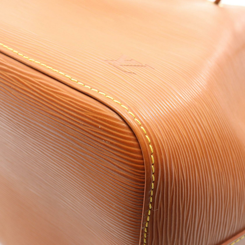 路易威登 Petit Noe 肩背包 M44108 Epi 皮革棕色 Cipango 金色二手-6