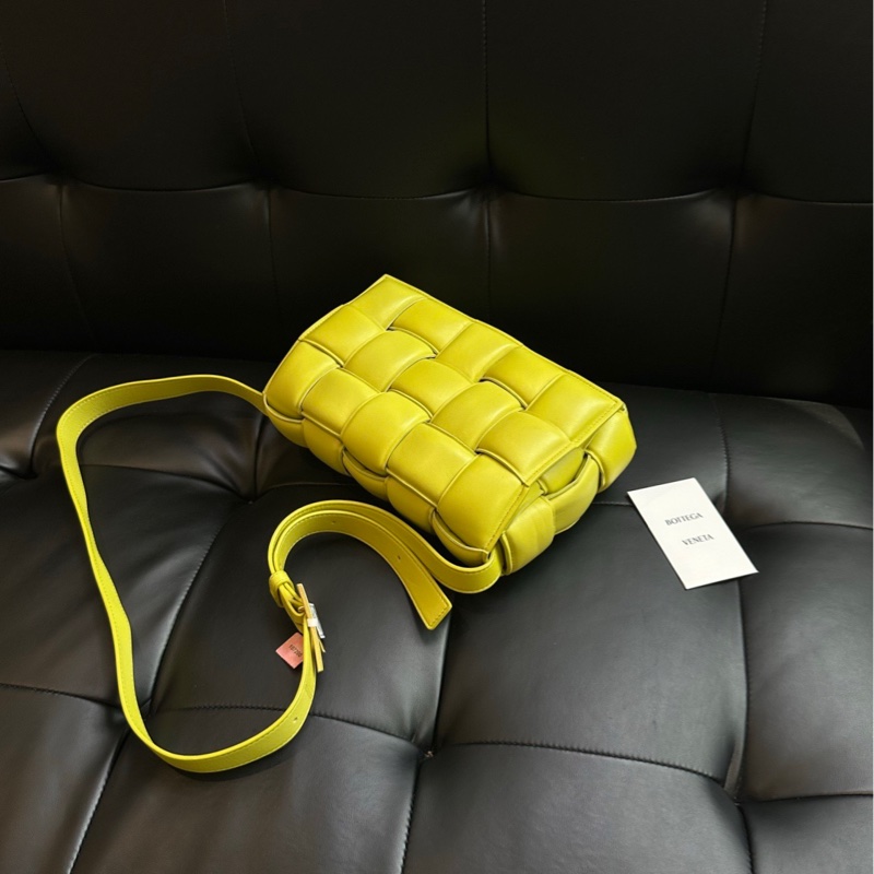 【99新🆕】BV Padded Cassette 15格膨脹枕頭包 斜挎郵差包 奇異果🥝綠-5