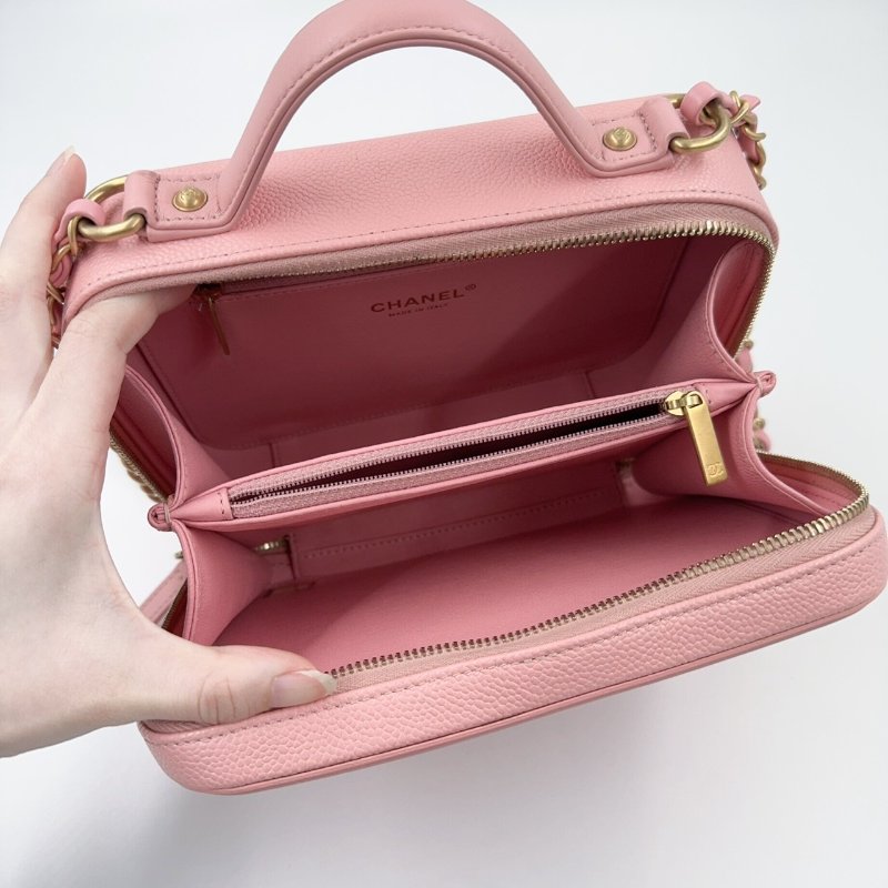 CHANEL水蜜桃粉金釦VANITY CASE中號化妝箱包A93343-9