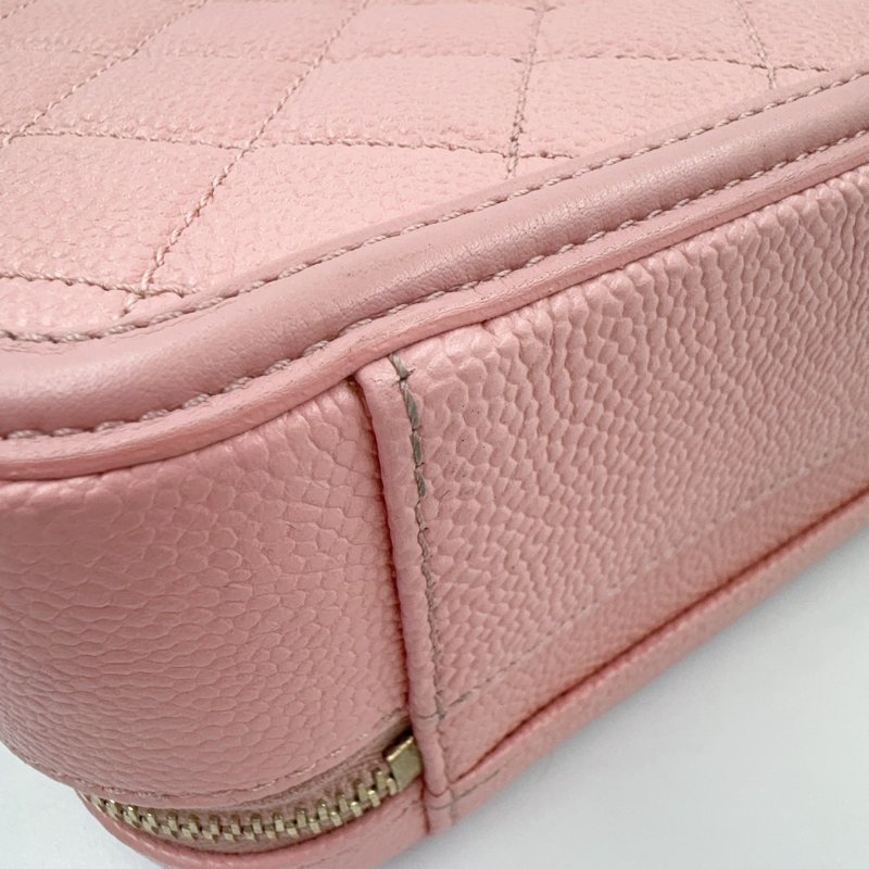 CHANEL水蜜桃粉金釦VANITY CASE中號化妝箱包A93343-12