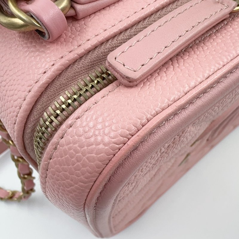 CHANEL水蜜桃粉金釦VANITY CASE中號化妝箱包A93343-17