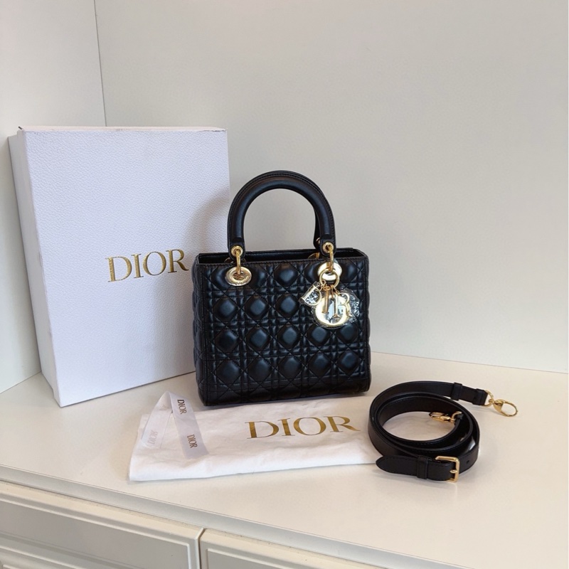 【98新帶膜🆕】Dior lady dior 中號 黑金 羊皮 五格戴妃包-0