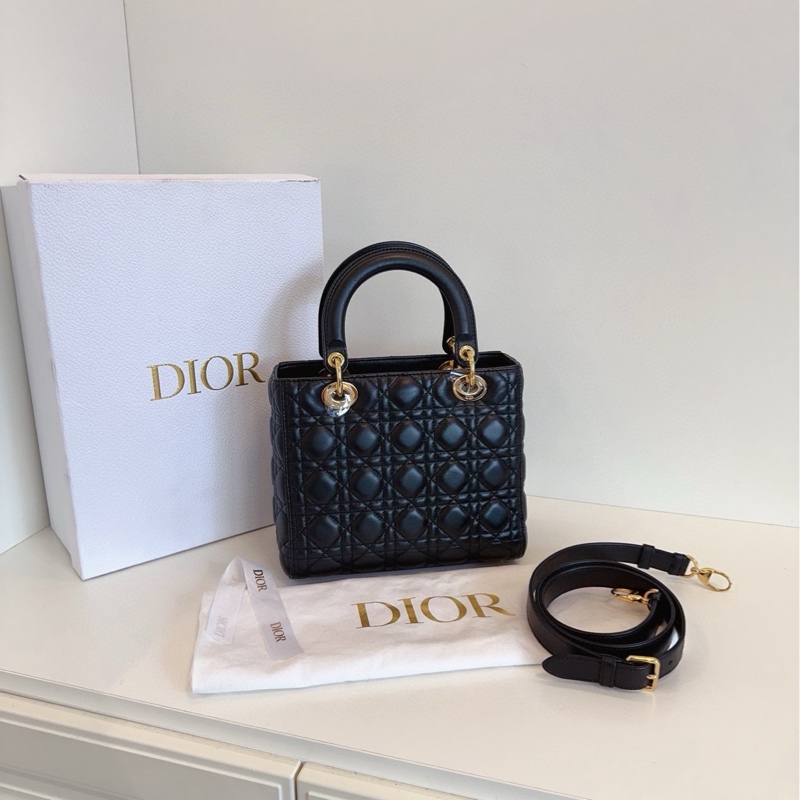 【98新帶膜🆕】Dior lady dior 中號 黑金 羊皮 五格戴妃包-1