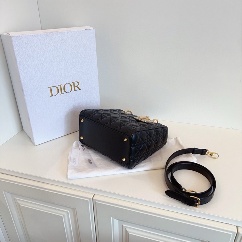 【98新帶膜🆕】Dior lady dior 中號 黑金 羊皮 五格戴妃包-5