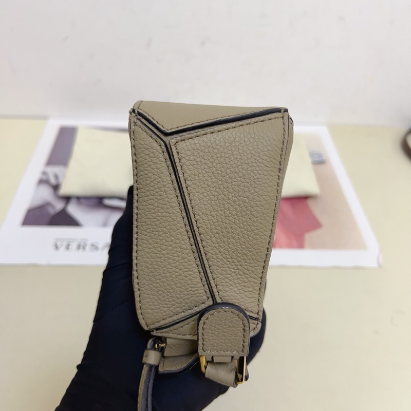 Loewe 羅意威puzzle 鼠尾草綠mini-1