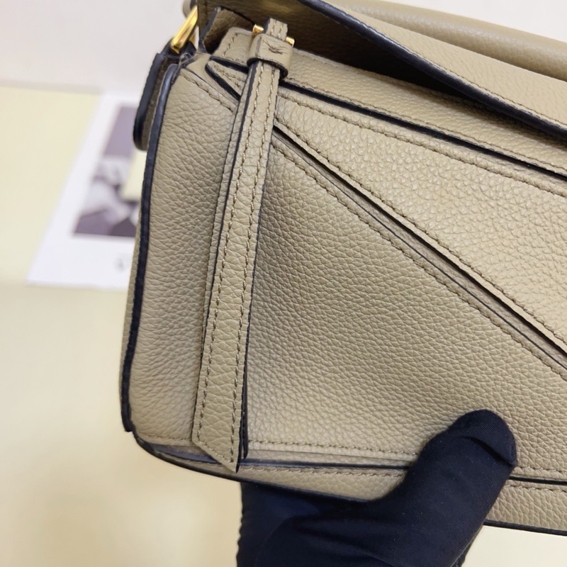 Loewe 羅意威puzzle 鼠尾草綠mini-5