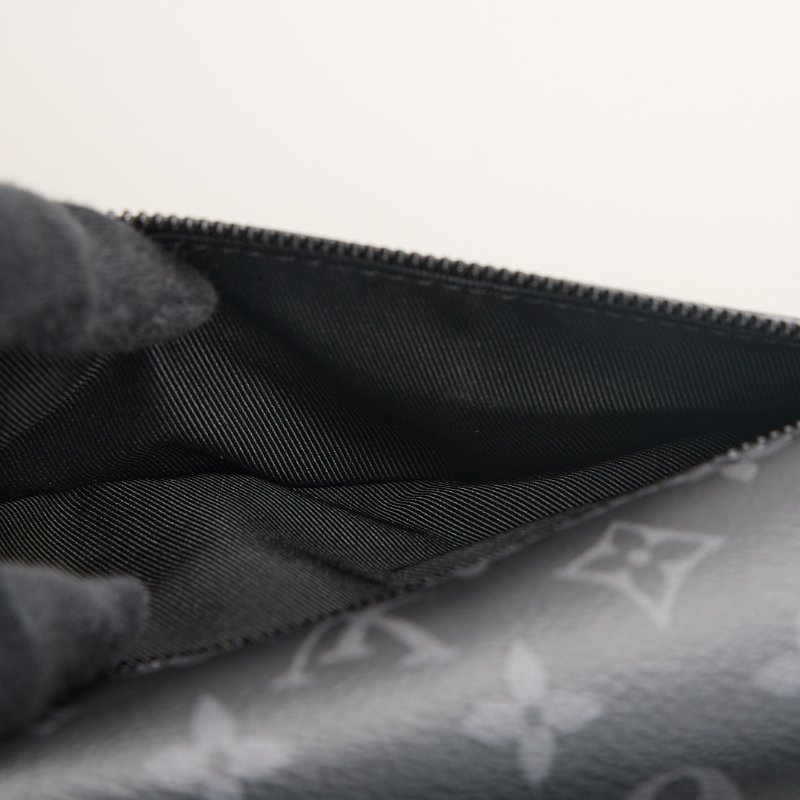 二手Lv Pulse M12681黑武士郵差包/晶片款-22