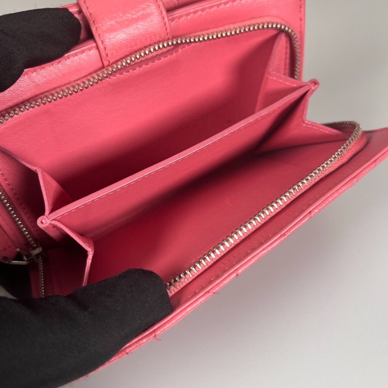 CHANEL 對開短夾羊皮粉 保卡款16開-7