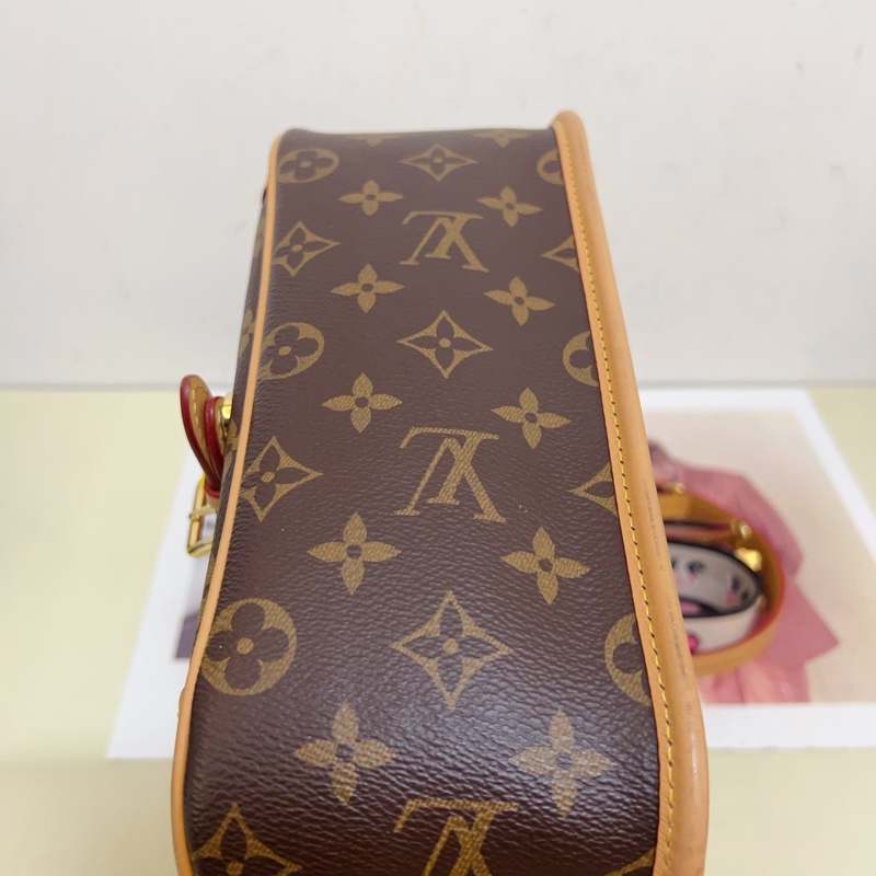 99新，路易威登LV Diane PM經典老花法棍包-4