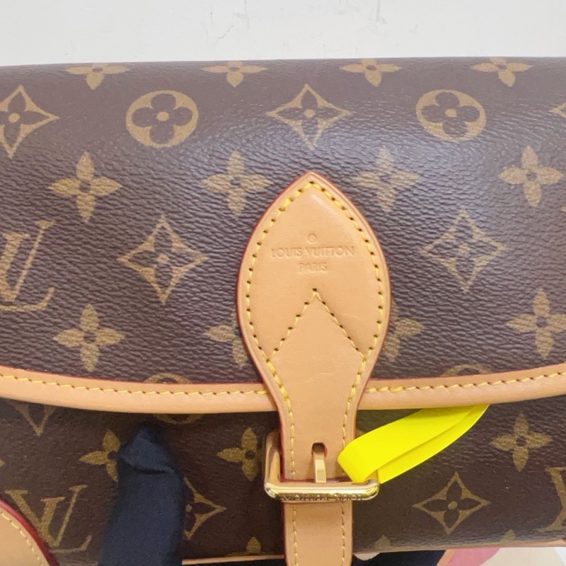 99新，路易威登LV Diane PM經典老花法棍包-7